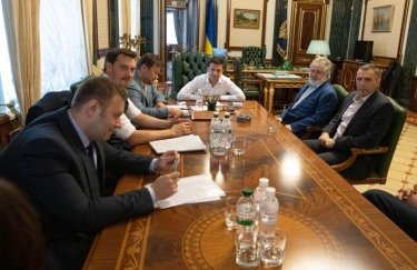 Зеленский встретился с Коломойским: "Обсудили вопросы ведения бизнеса и энергетику"