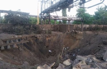 Последствия одного из обстрелов по портовой инфраструктуре Одесской области. Фото: глава Одесской ОВА Олег Кипер одесса, обстрел, порт