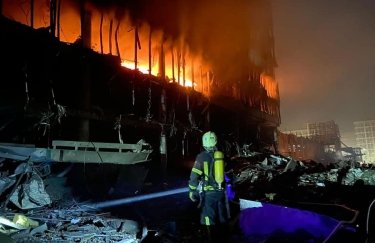 Російські військові обстріляли Подільський район Києва, загинули вісім людей