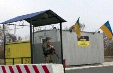 По всей Украине начали устанавливать блокпосты