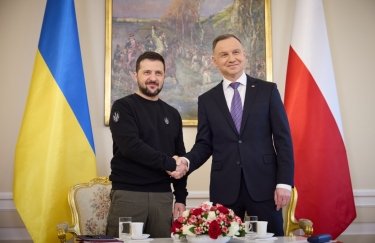 Президент Украины Владимир Зеленский с президентом Польши Анджеем Дудой. Фото: пресс-служба ОП Президент Украины Владимир Зеленский с президентом Польши Анджеем Дудой. Фото: пресс-служба ОП