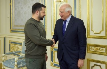 Жозеп Боррель и Владимир Зеленский. Фото: ОП ЕС согласовал предоставление Украине €1,4 млрд на вооружение из замороженных активов РФ