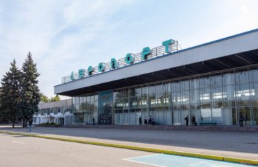 Мерія Дніпра відсудила аеропорт у Коломойського