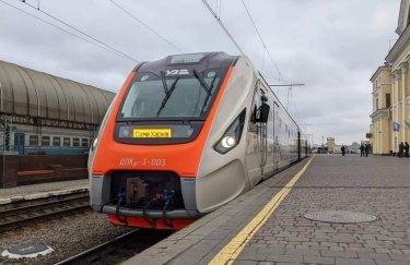 "Укрзалізниця" призначила на 25 квітня шість евакуаційних поїздів
