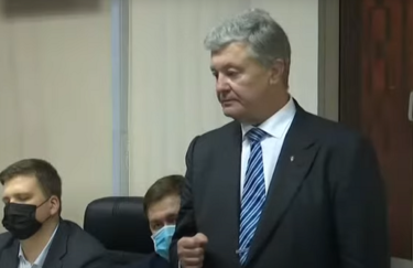 Петр Порошенко в Печерском суде. Скриншот видео 5 канала порошенко суд