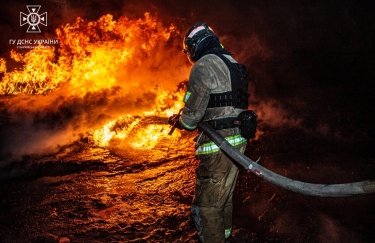 Ущерб окружающей среде в результате российского удара по нефтебазе на Харьковщине уже составил более 30 млн грн