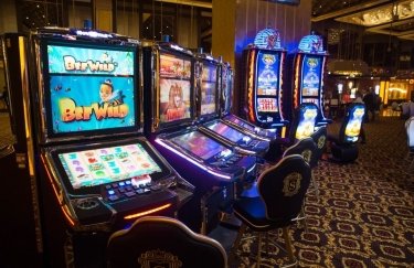 Игорная арифметика: уменьшится ли количество игровых залов и казино после их легализации