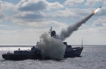 У Чорному морі перебуває п&#39;ять російських кораблів-носіїв ракет "Калібр", - ВМС України