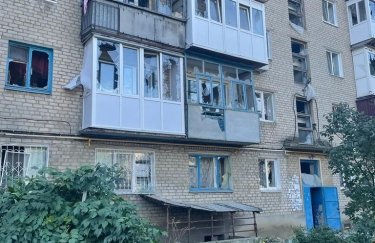 Оккупанты нанесли удар по Курахово: повреждены пятиэтажки, есть травмированные (ФОТО)