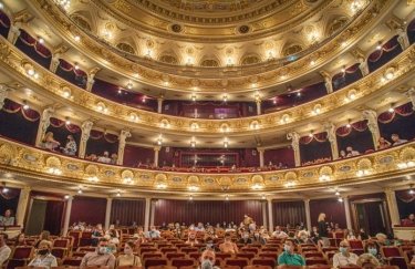 В Украине театры, оперы и концертные залы начинают возобновлять работу