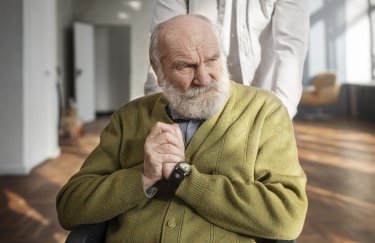 ООН продлила помощь пенсионерам. / Freepik пенсионер