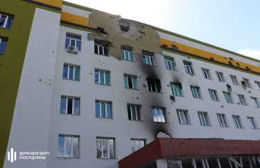 В Украине вынесли приговор военным РФ, обстрелявшим из танка больницу в Тростянце