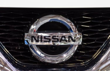 Nissan, автомобіль