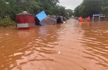 Наводнение в Индии. Фото: twitter.com/airnewsalerts