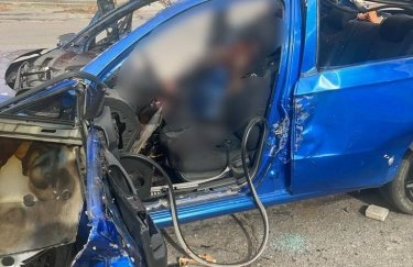 Оккупанты сбросили ударный дрон на гражданское авто в Бериславе