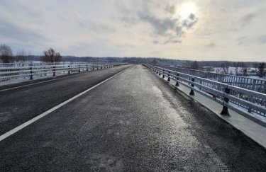 Открыто движение по восстановленному мосту на "Варшавке" в Житомирской области
