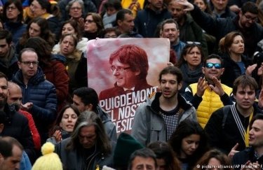 В Каталонии прошли протесты против задержания Пучдемона: более 50 раненых, 3 арестованных
