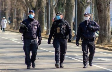 Суд далеко не всегда соглашается с полицией и отклоняет ее протоколы. Фото: www.057.ua Суд далеко не всегда соглашается с полицией и отклоняет ее протоколы. Фото: www.057.ua