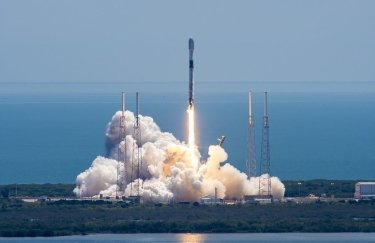 Ракета-носитель Falcon 9. Фото: SpaceX