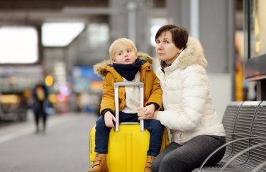 Разрешение на выезд ребенка за границу можно будет оформить в "Дії"