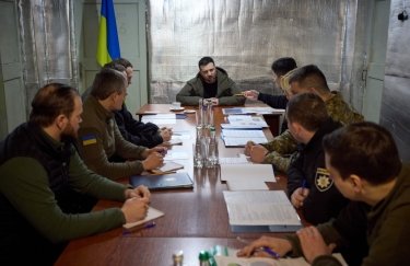 Зеленський на нараді в Миколаєві. Фото: Офіс Президента Зеленський зустрівся з прем'єром Данії в ході свого візиту до Миколаєва