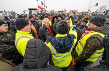 Польские фермеры планируют заблокировать все пункты пропуска и железную дорогу