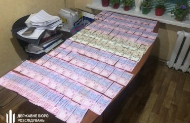 ГБР задержало чиновника Госгеокадастра на взятке в 100 тысяч грн (ФОТО)
