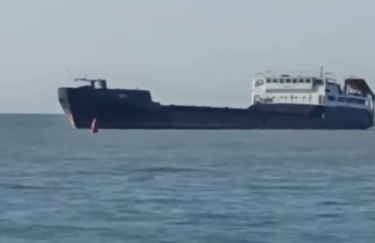 судно, російське судно, чорне море, Маріуполь, війна в Україні