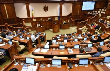 Парламент Молдовы осудил агрессию России против Украины