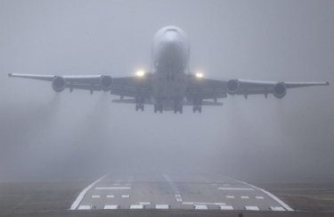 В аэропорту "Львов" из-за тумана не смогли приземлиться самолеты из Вильнюса и Варшавы