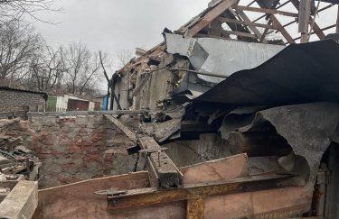 В результате обстрела Курахово повреждены 12 домов, ранены (ФОТО)