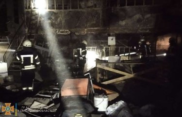 В Запорожье произошел пожар на металлообрабатывающем заводе (ФОТО)
