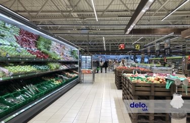 За 12 місяців минулого року компанії галузі торгівлі заплатили 56,6 млрд грн податків. Фото: Delo.ua За 12 місяців минулого року компанії галузі торгівлі заплатили 56,6 млрд грн податків