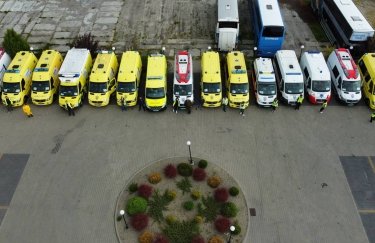 Компания ASBIS передала Украине еще 10 автомобилей скорой медицинской помощи