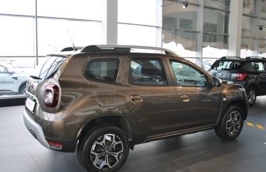 RENAULT Duster. Фото: topgir.com.ua