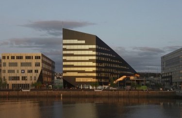 В Норвегии офисный центр производит вдвое больше энергии, чем потребляет (ФОТО, ВИДЕО)