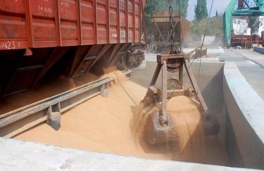 "Найважливіший вантаж". "Укрзалізниця" за 2022 рік перевезе понад 28 млн тонн зерна — прогноз