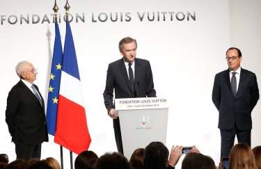 Президент Louis Vuitton стал самым богатым человеком Европы