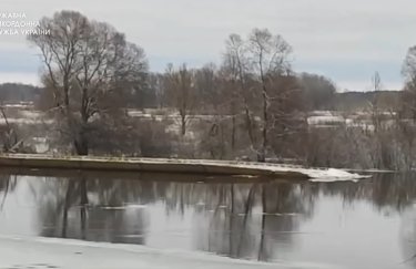 В Черниговской области заметили понтонный мост врага. Источник: ГНСУ
