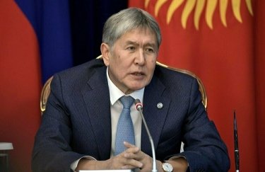 Во время штурма резиденции экс-президента Кыргызстана ранены десять человек