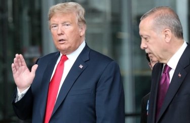 Трамп объявил о введении экономических санкций против Турции