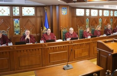 ксу, конституційний суд, митний кодекс, ввезення авто, передача авто