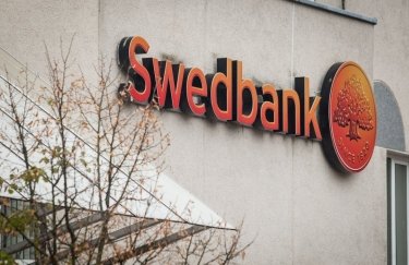 Гендиректора Swedbank уволили из-за скандала с отмыванием денег из бывшего СССР