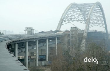Достроить мост на Троещину обещают до конца 2020 года. Фото: Delo.ua 