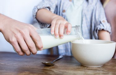 Частка виробництва присадибного молока впала нижче ніж на 15%