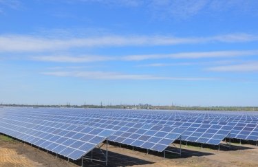 Фінляндія передала Україні сонячну електростанцію