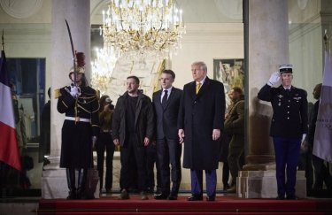 7 грудня Зеленський зустрівся із Трампом та Макроном у Парижі. Фото: офіс президента Всі деталі зустрічі президентів у Парижі