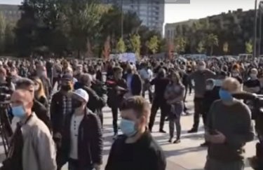 Антикарантинный митинг в Николаеве. Фото: скриншот видео YouTube