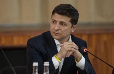 Зеленский созывает Раду на внеочередное заседание