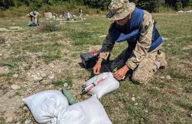 Майже 140 військових пройшли навчання з розмінування від канадської Mriya Aid